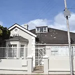 149 Rochester Road. Observatory